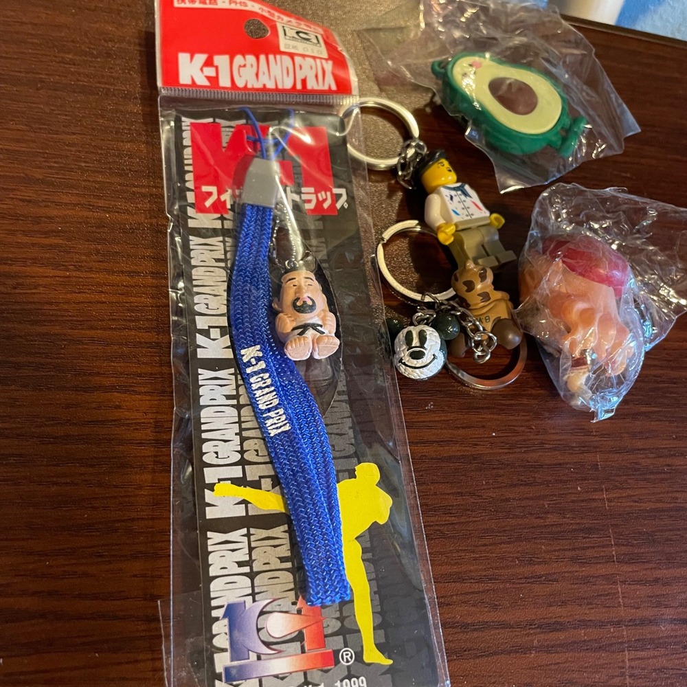 Keychains Lot Cartoon‎ Anime Character Lego K-1 Grand Prix Avocado doggie